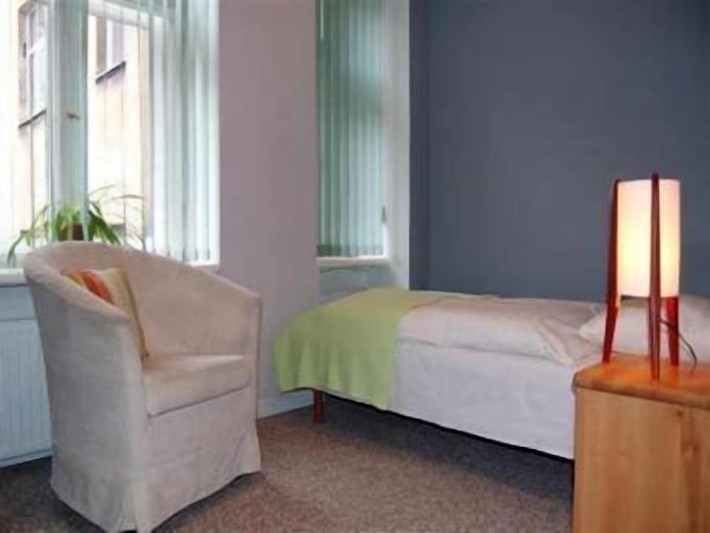 Single Room, Ensuite photo 1