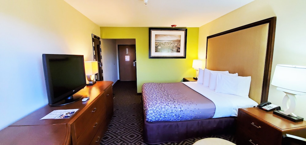 Room, 1 King Bed, Accessible, Non Smoking photo 1