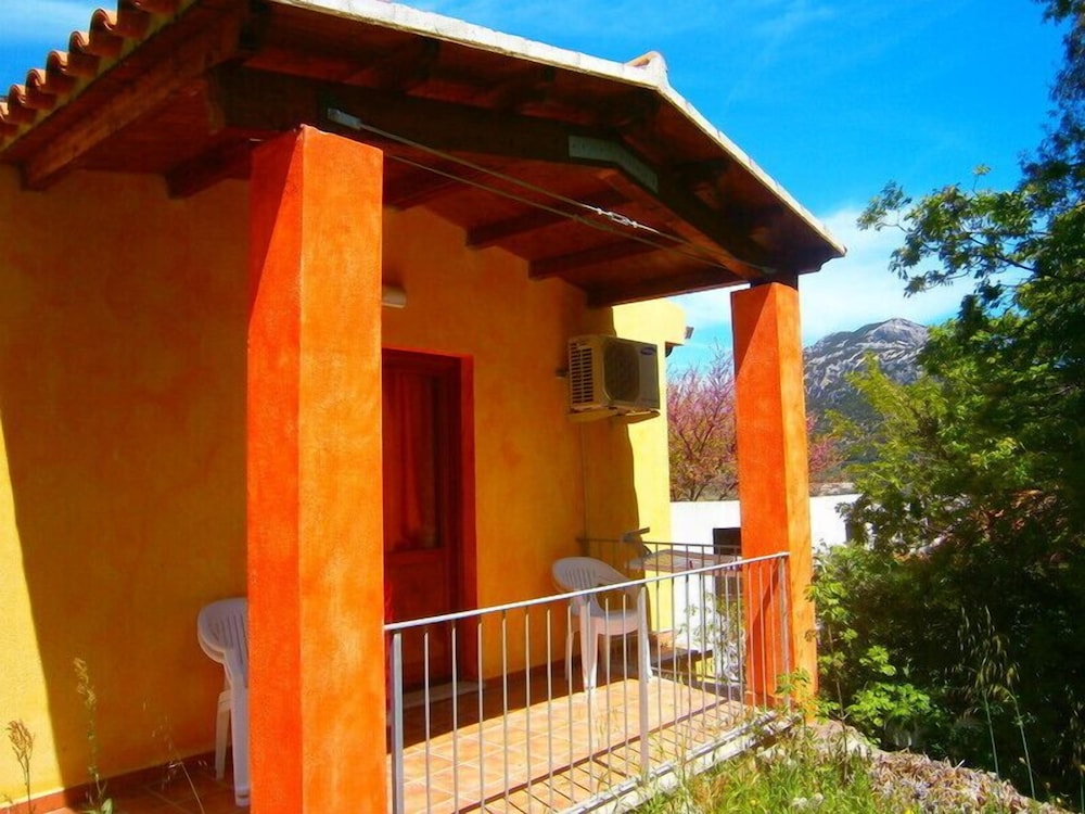 Superior Triple Room, Patio