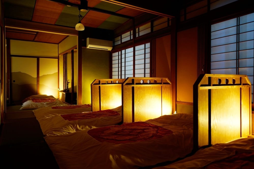 Japanese Style Shared Dormitory, Women only photo 3