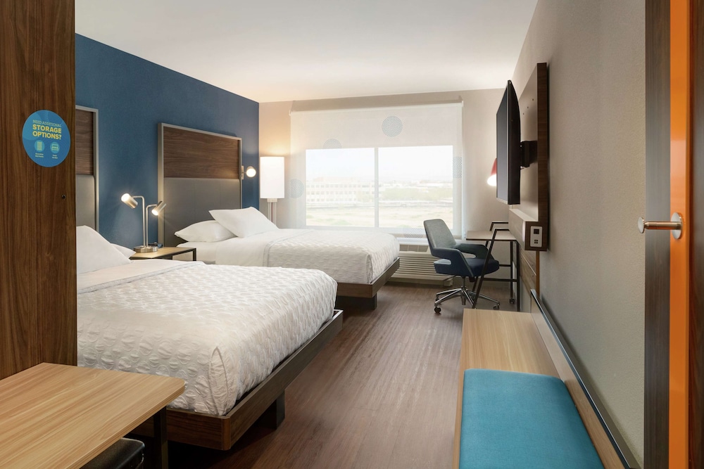 Room, 2 Queen Beds, Accessible (Hearing) photo 3