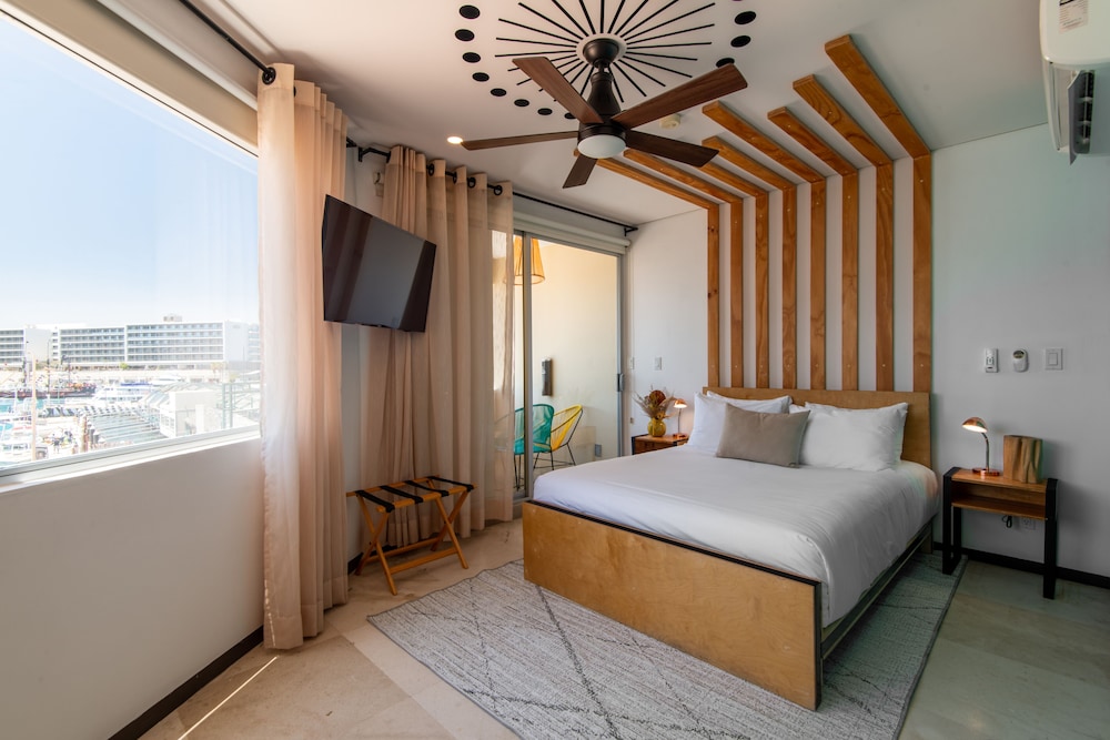 Premium Doppelzimmer, 1 Queensize-Bett, Balkon, Hafenblick