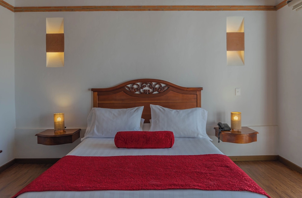 Classic Double Room, 1 Queen Bed photo 3