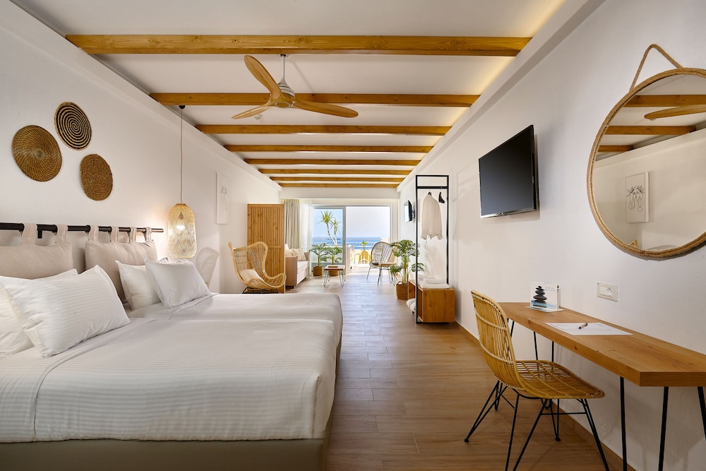 Junior Suite, Jetted Tub, Sea View