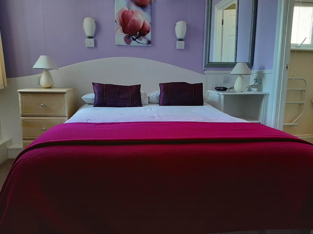 Room 11, Double, 2nd Floor