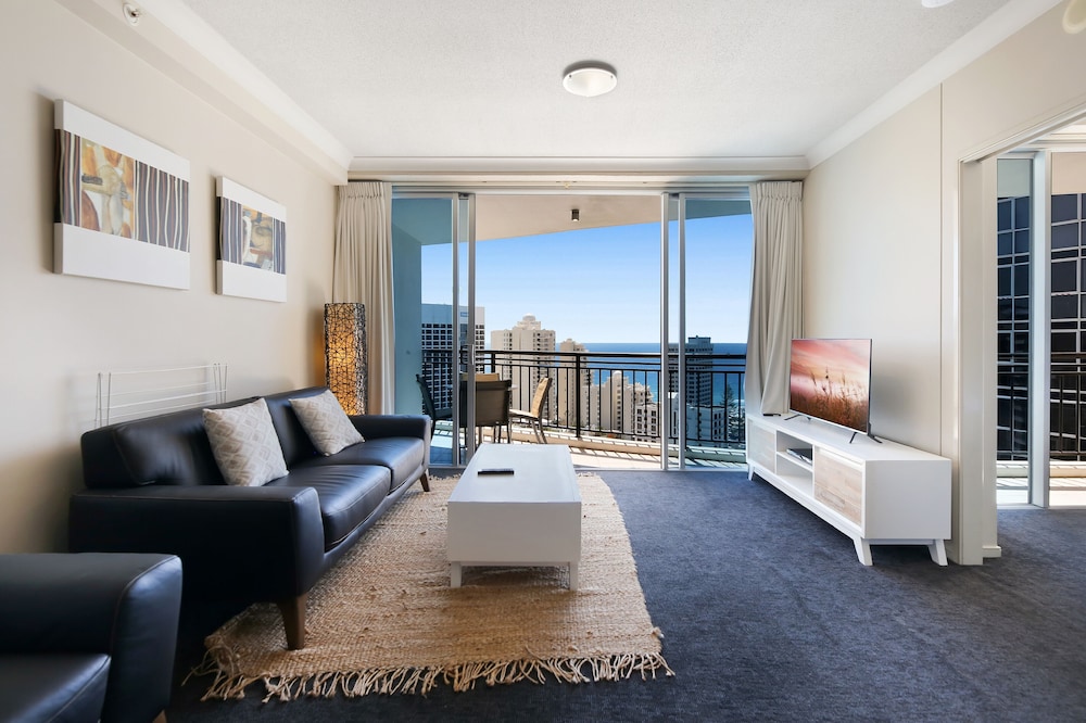 Two-Bedroom Apartment with Ocean View (High Floor) photo 1