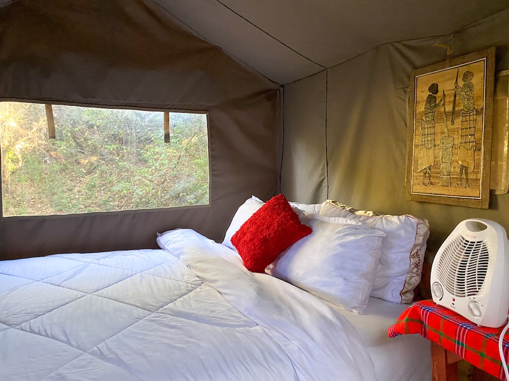 Deluxe Tent photo 1
