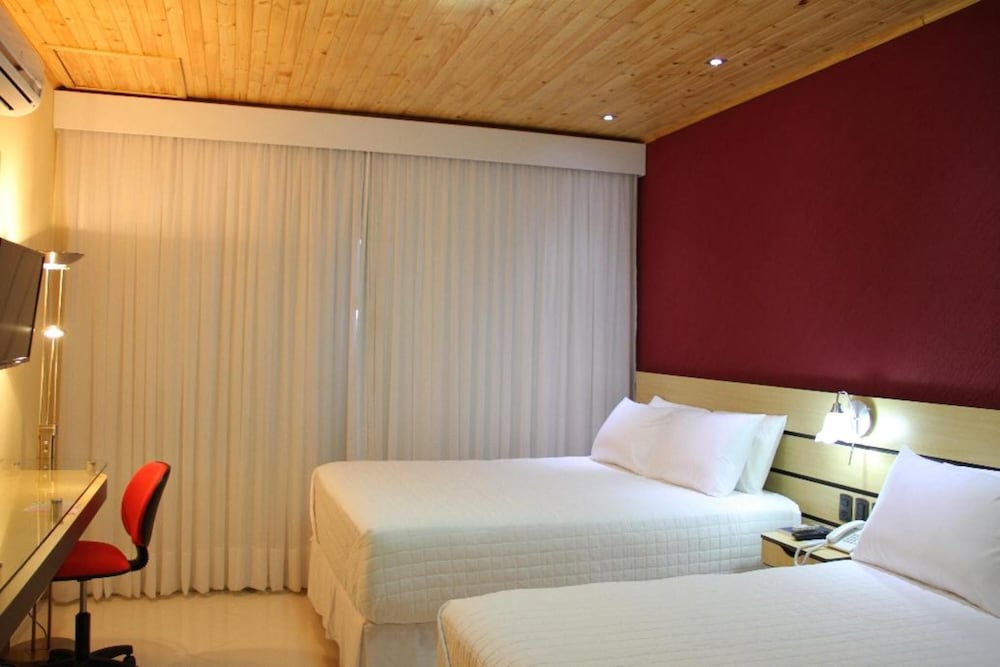Superior Room, 2 Double Beds, Non Smoking photo 3