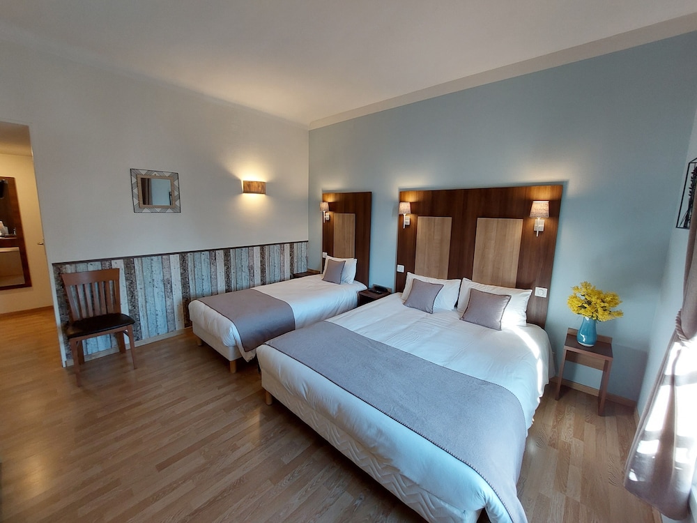 Triple Room, Multiple Beds - Photo 1