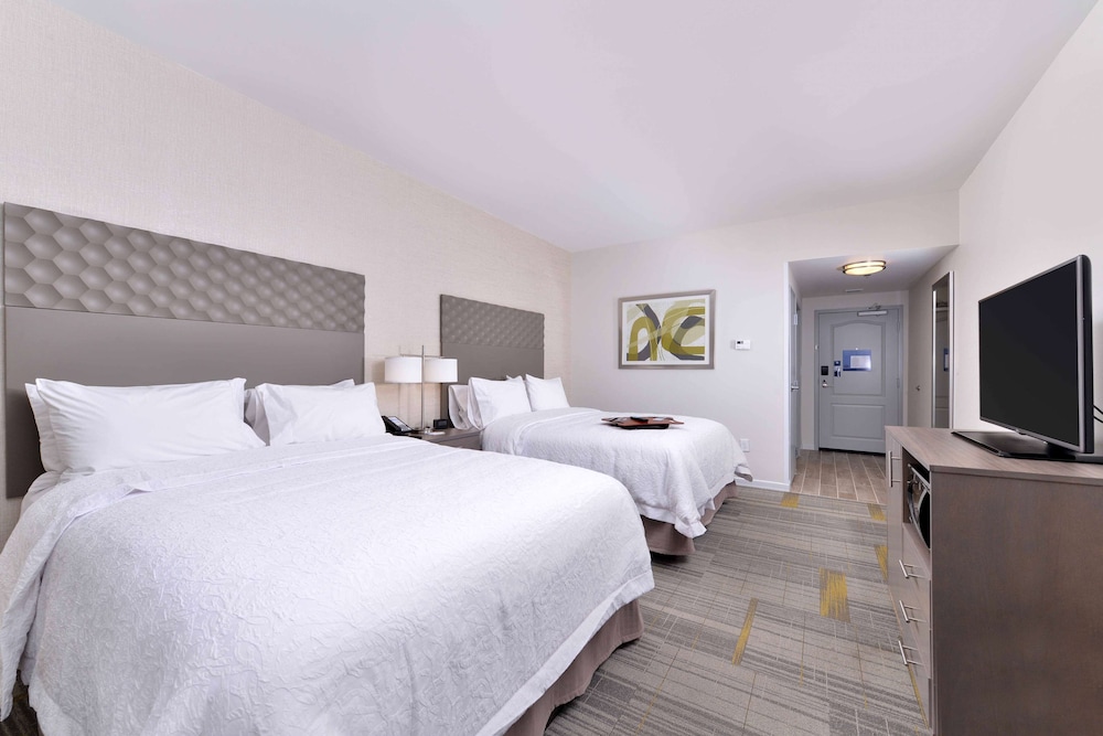 Room, 2 Queen Beds, Accessible, Non Smoking photo 2