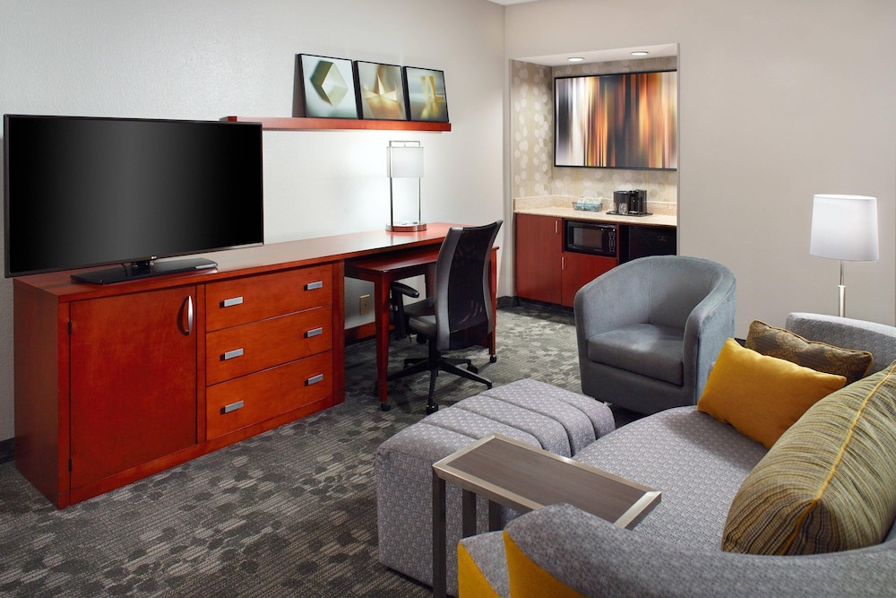 Suite, 2 Double Beds - Photo 1
