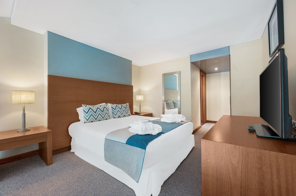 Suite, 1 Double Bed, Sea View - Photo 6