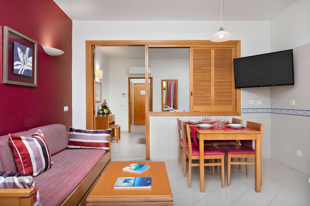 One Bedroom Junior Club (2 adults + 2 children) - Photo 7