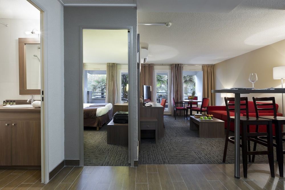 Apartment, 1 Bedroom, Park View photo 1