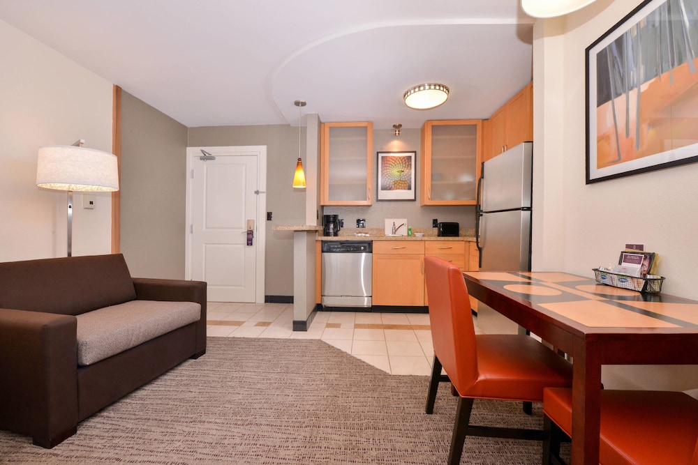 Family Studio, 2 Twin Beds - Photo 6