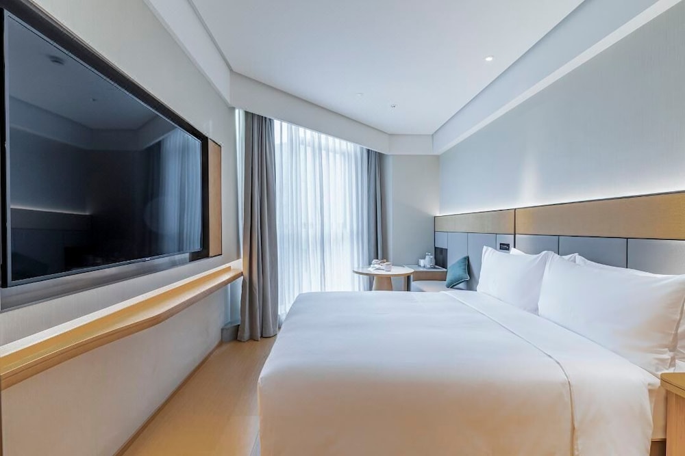 Superior Double Room, City View