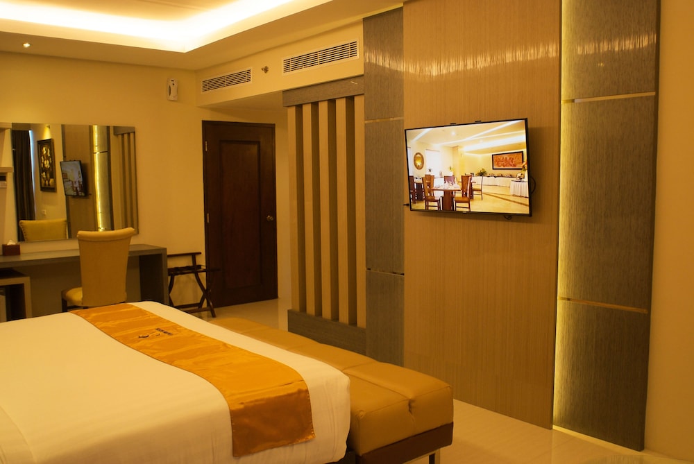 Executive Suite