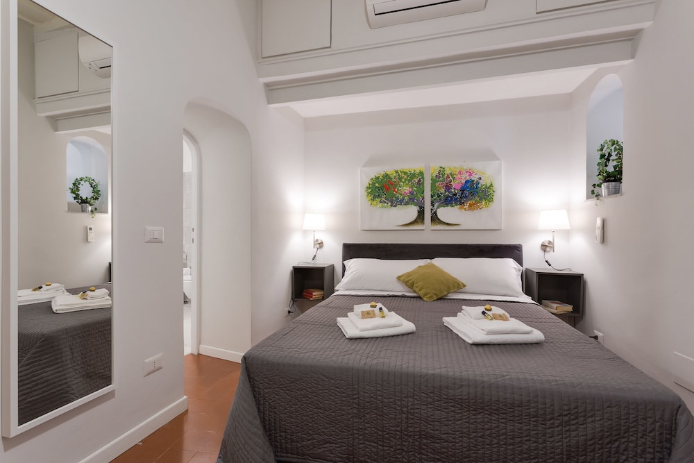 Apartment, 1 Bedroom, Kitchenette (Via di Grotta Pinta, 10 - Int. 7) photo 2