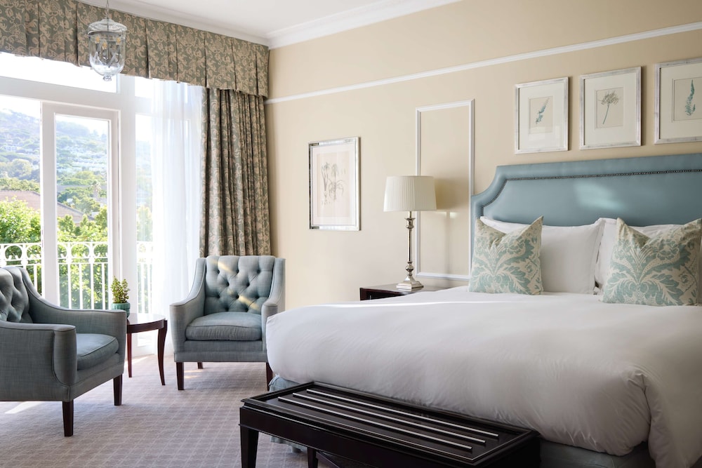 Junior Suite (Deluxe) - Photo 12