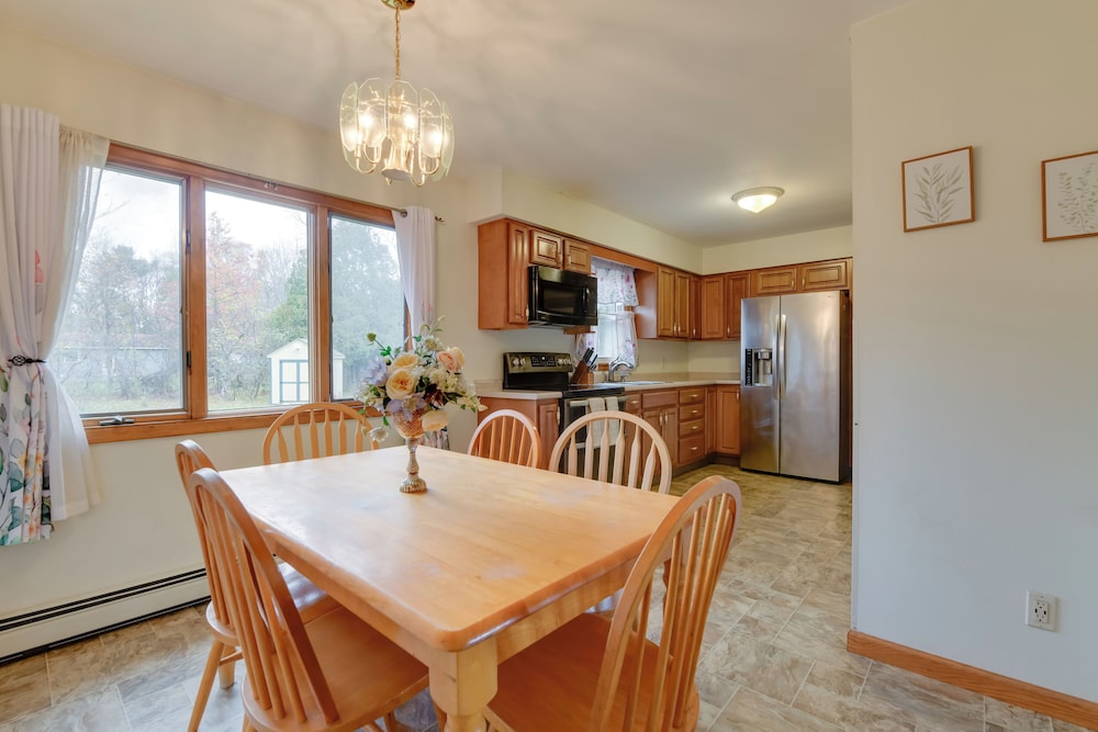 House (2 Bedrooms)