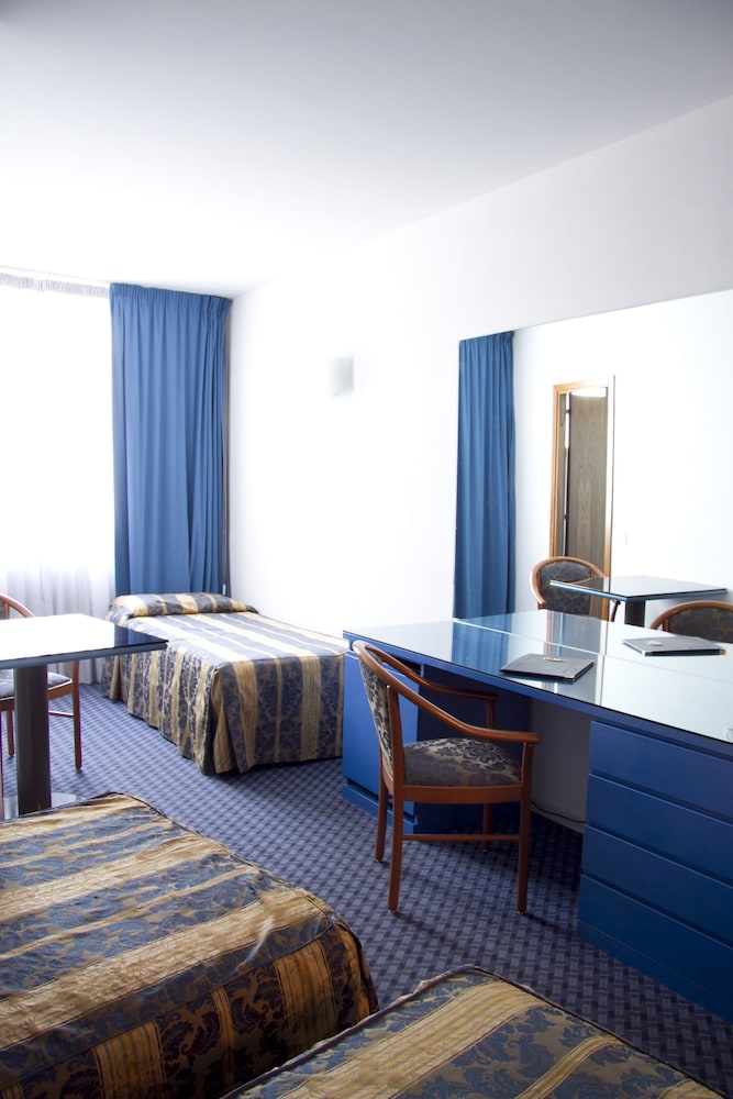 Classic Triple Room - Photo 1
