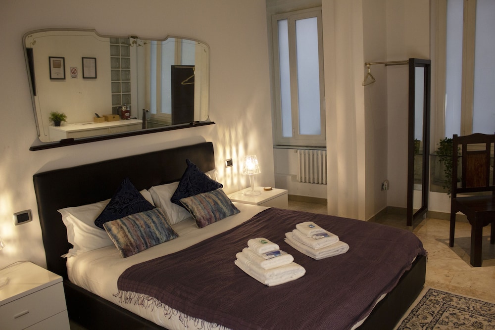 Deluxe Double Room, Garden View
