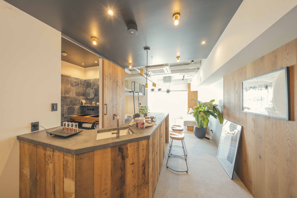 Superior Studio Suite (3F) photo 3