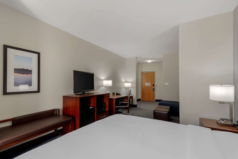 Suite, 1 King Bed, Accessible, Non Smoking