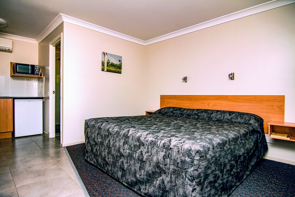 Deluxe Double Room, Patio, Garden View