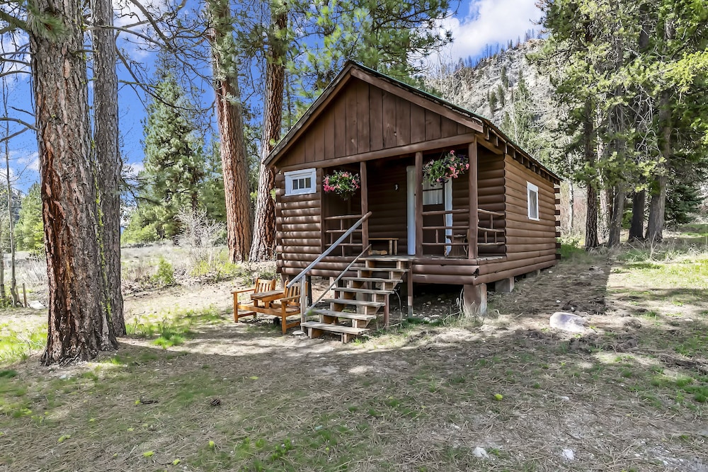 Cabin, 2 Double Beds photo 2