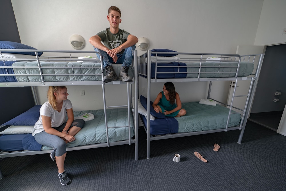 Shared Dormitory, Women only, Ensuite (4 beds) photo 2