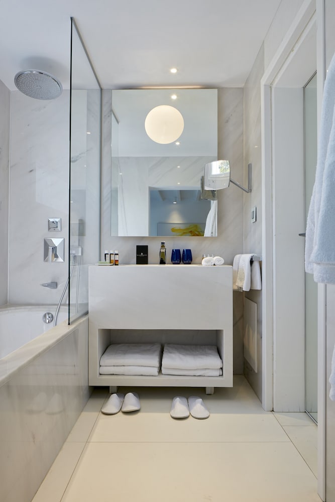 Room, Private Pool, Sea View (True Blue) - Photo 5