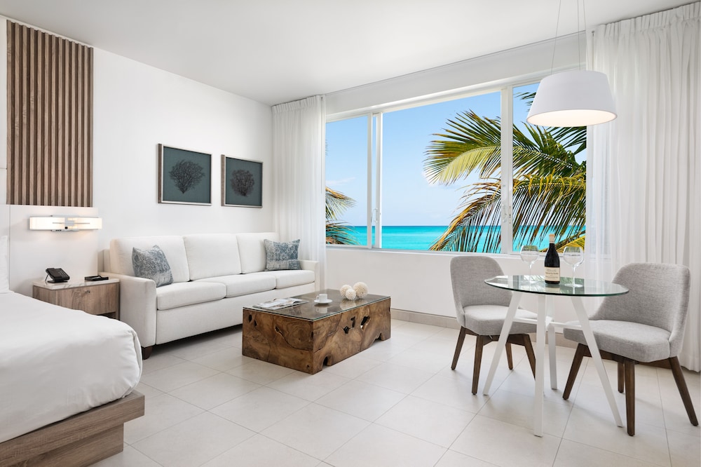 Grand Suite, 2 Bedrooms, Oceanfront - Photo 3