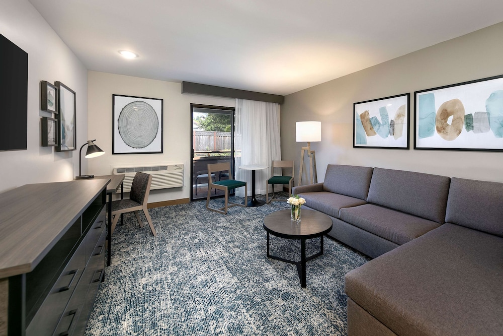 Deluxe Suite, 1 Bedroom photo 2