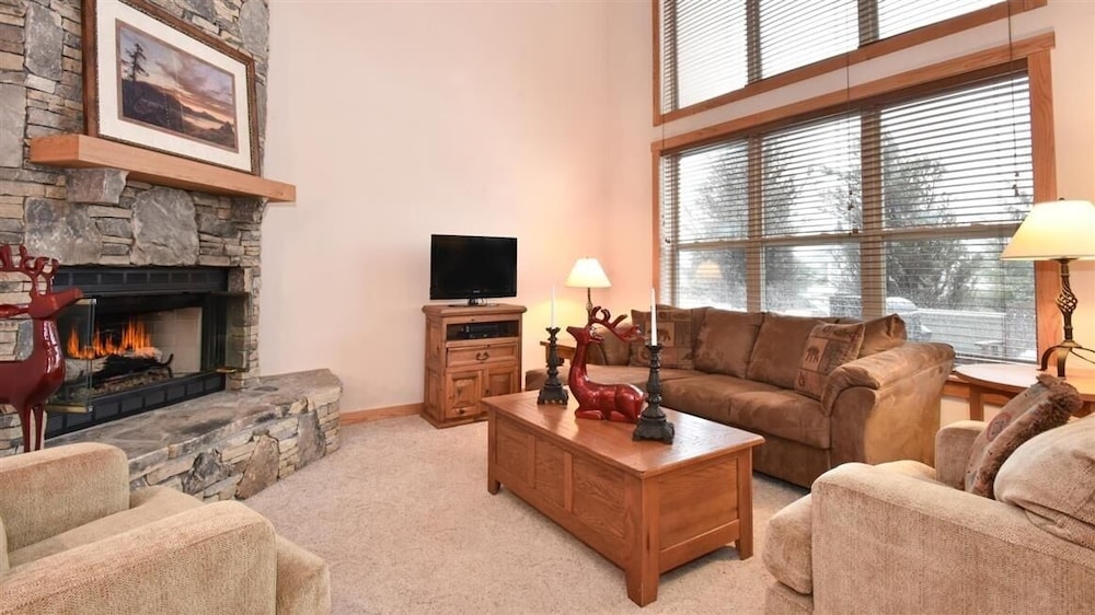Condo, 4 Bedrooms photo 1