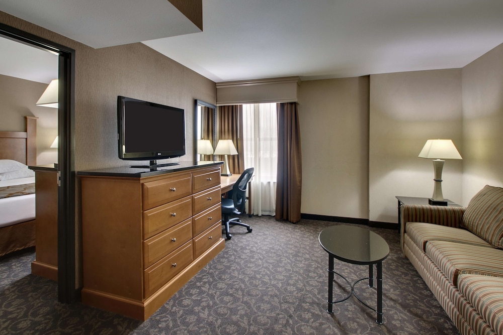 Suite, 1 King Bed with Sofa bed, Refrigerator & Microwave (2 Rooms, Upper Floor)