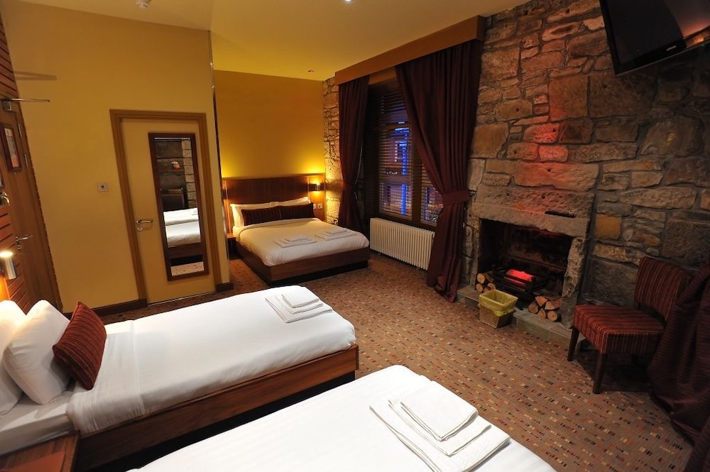 Standard Quadruple Room photo 2