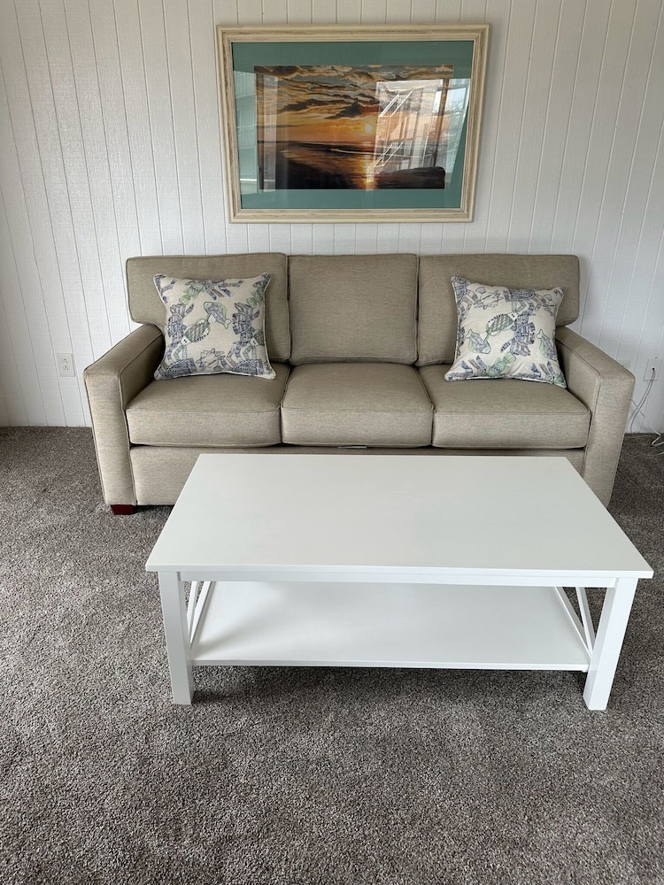 Family Condo, 1 Queen Bed with Sofa bed