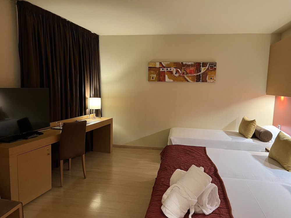Comfort Triple Room