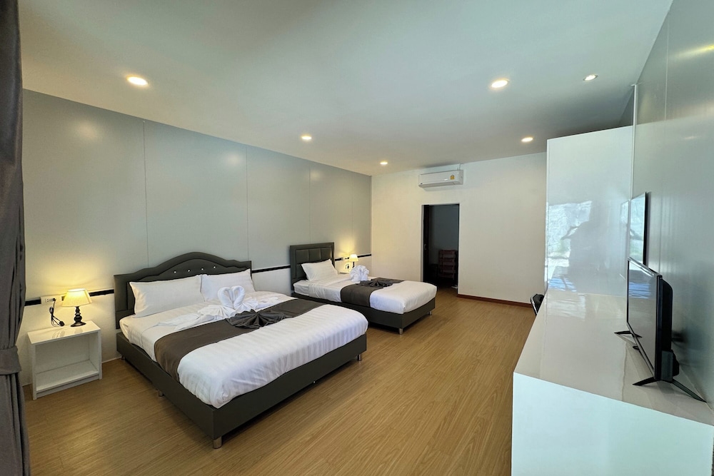 Superior Triple Room photo 1