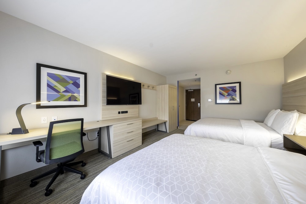 Standard Room, 2 Queen Beds, Accessible (Communication Accessible) - Photo 4