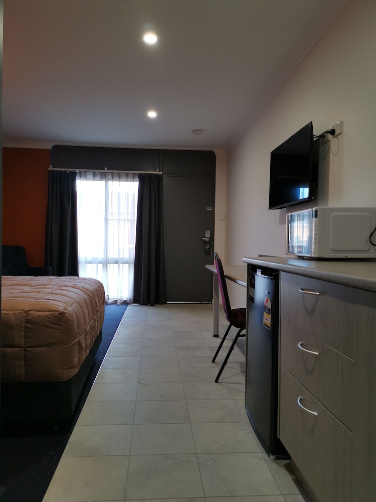 Deluxe Double Room, 1 Queen Bed, Courtyard View photo 1