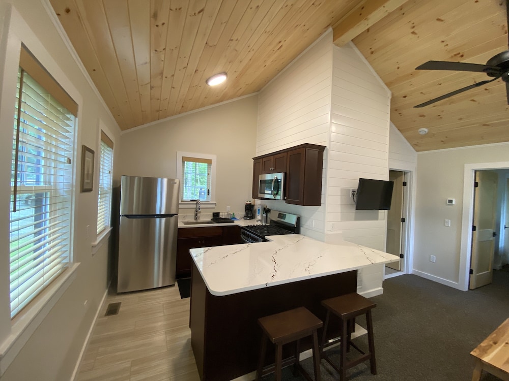 Deluxe Cottage photo 3