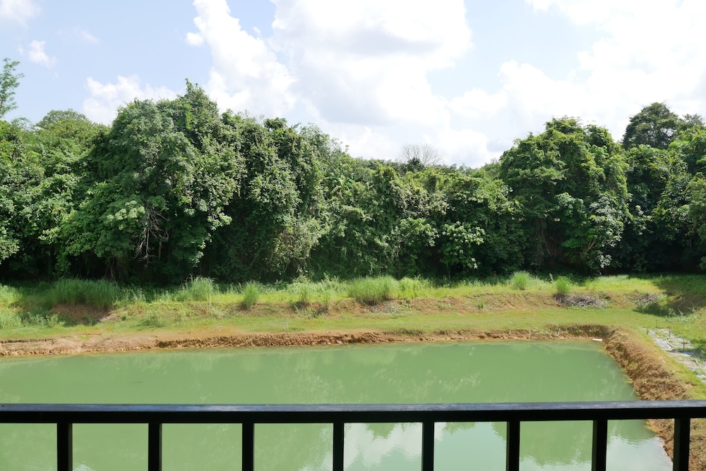 2-Connecting Room with River View photo 3