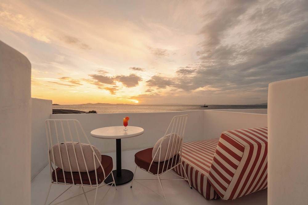 Sunset Suite Sea View - Photo 14