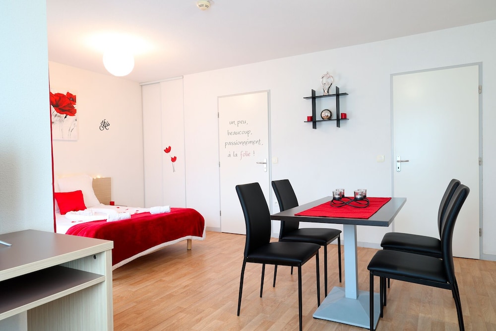 Romantic Studio