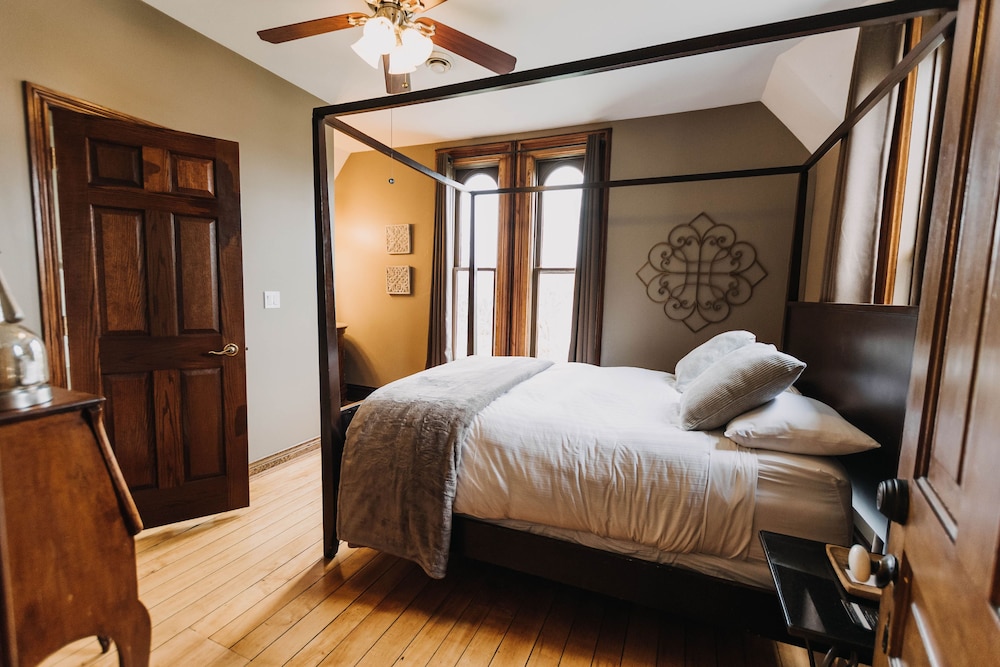 Deluxe Room, 1 Queen Bed, Garden View photo 1