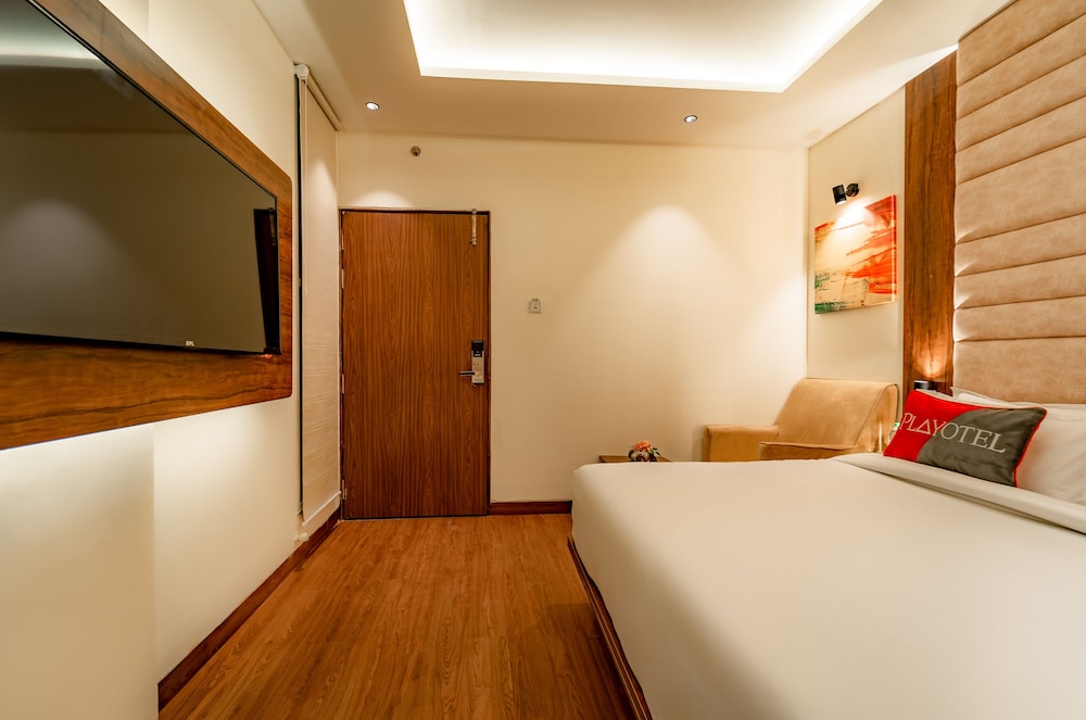Deluxe Room - Photo 6