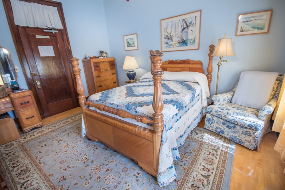 Double Room, (Two Bedroom Suite 220-222) photo 1