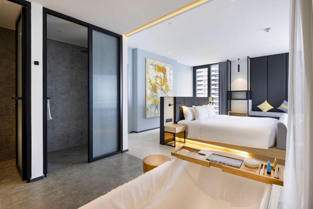 Executive Suite Room - Photo 6